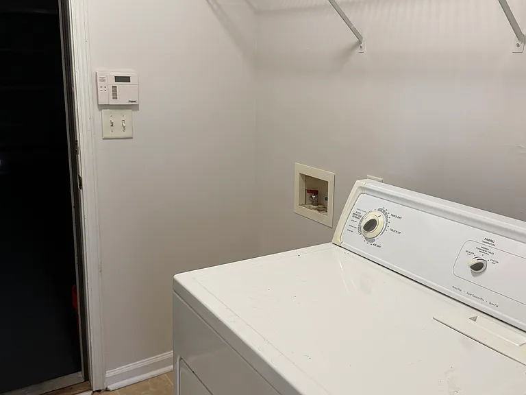 626 Morningside Dr — Photo 1