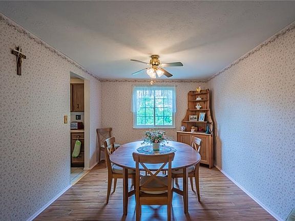 4th image of 603 Helen Ave