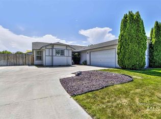 343 S Valley Dr, Nampa, ID 83686
