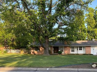 813 Monument Rd, Ponca City, OK 74604