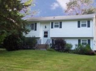 35 Oak Branch Rd, East Windsor, NJ 08512