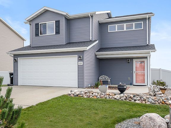 4th image of 925 Yukon Dr