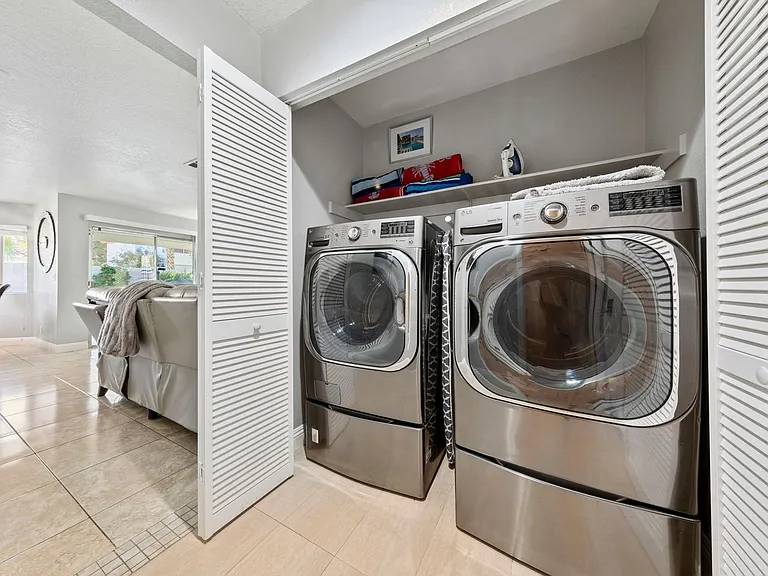 449 Rutherford Cir — Photo 33