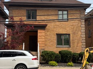 305 Halket St #3, Pittsburgh, PA 15213