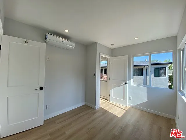 3207 W 3rd St #7 — Photo 11