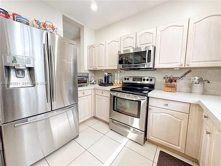 130 Riverwalk Cir #Townhouse 130 — Photo 8