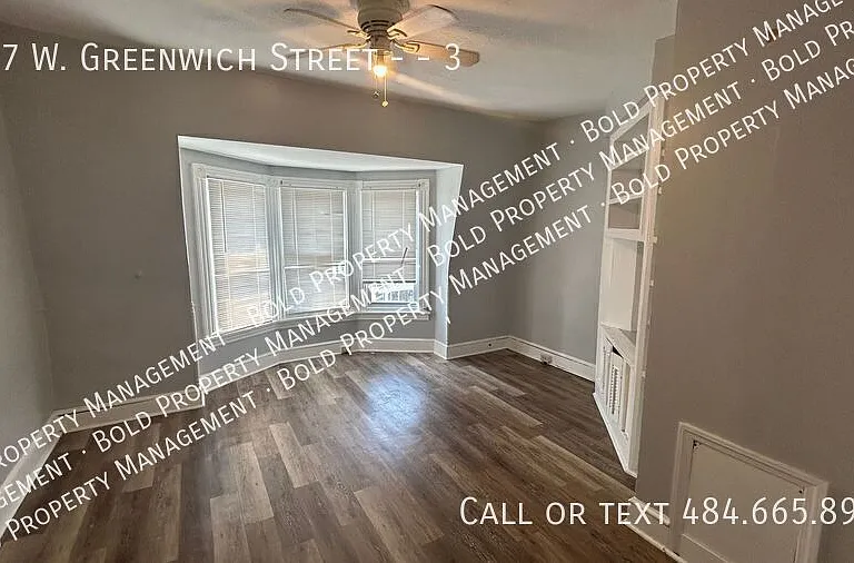 207 W Greenwich St #3 — Photo 5