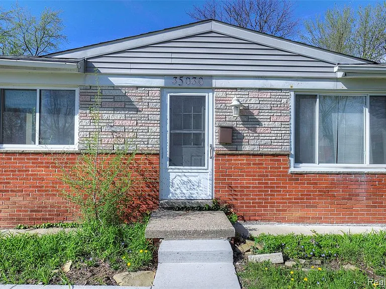 35030 Michelle Dr — Photo 5