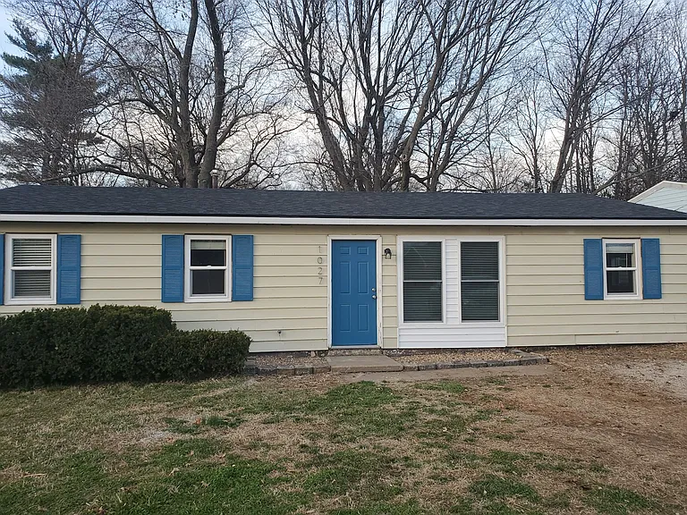 1027 E Villa Marie St — Photo 12