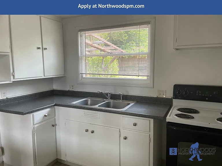 412 Barnes Ave — Photo 8