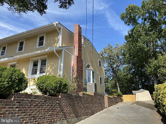 2nd image of 5116 Iroquois St