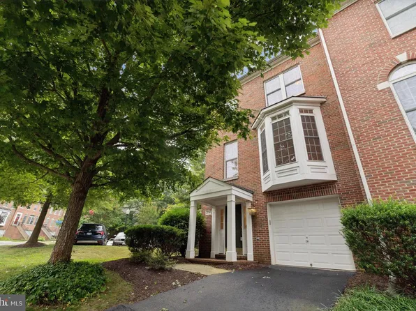 4190 Lower Park Dr, Fairfax, VA 22030