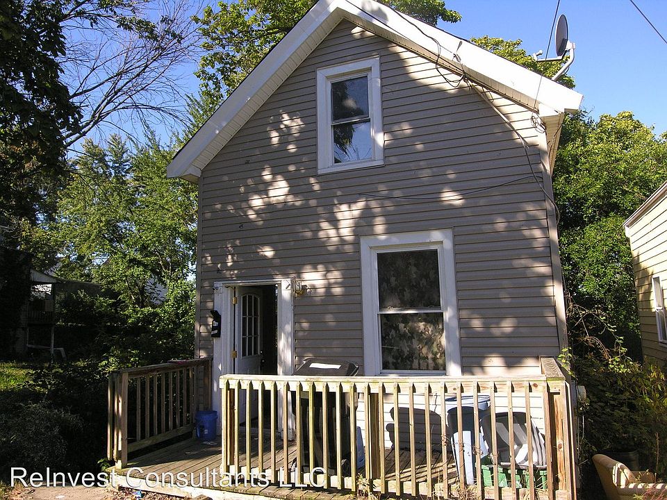 1st image of 1641 Dewey Ave