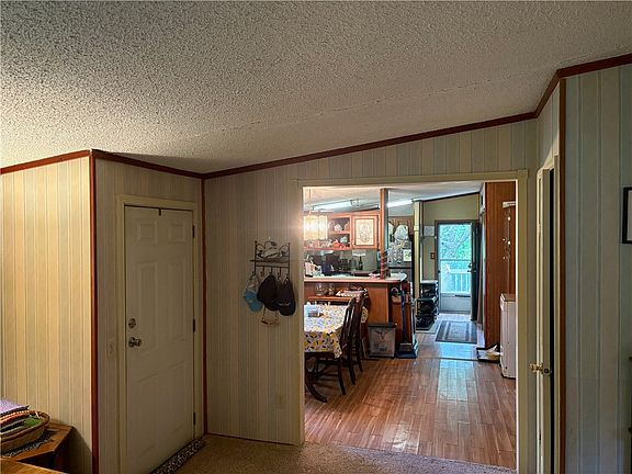 5th image of 3753 Watkins Rd