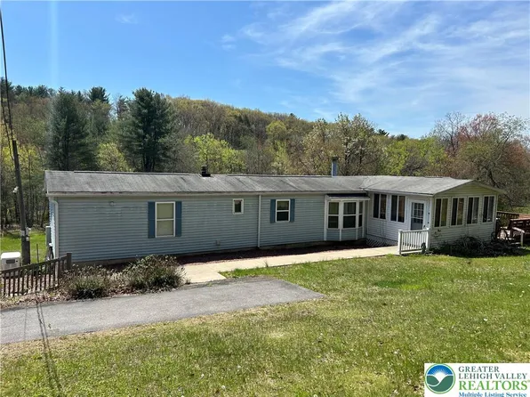 680 Meixsell Valley Rd, Saylorsburg, PA 18353