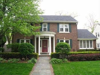 1st image of 1064 E Circle Dr