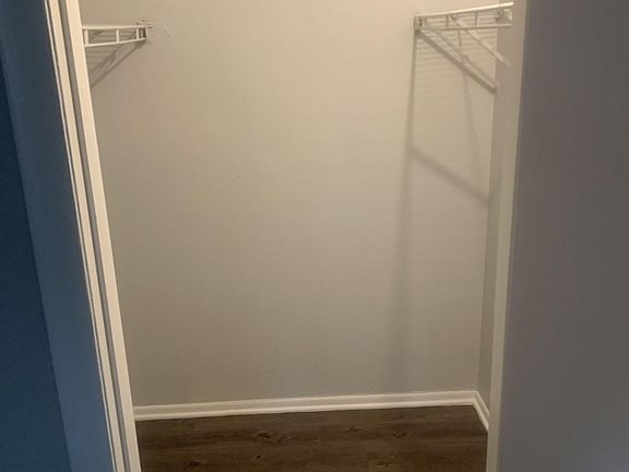 4th image of 4202 Chestwood Ct