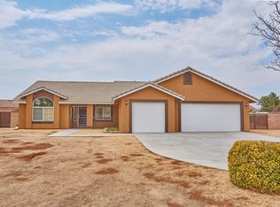 13846 Ivanpah Rd, Apple Valley, CA 92307