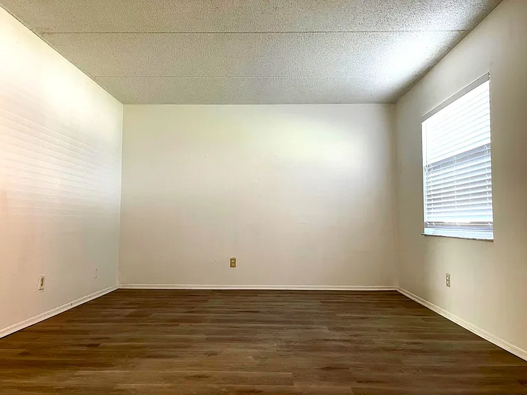731 Michigan Ct #2 — Photo 7