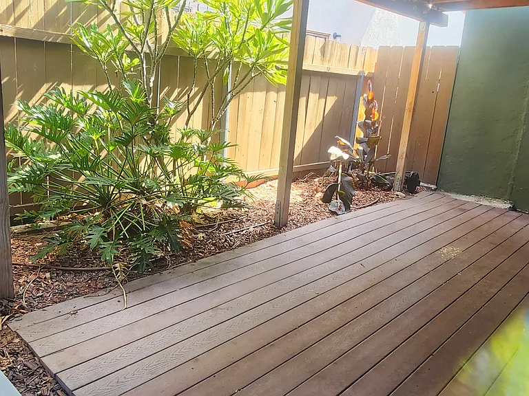3132 Lincoln Ave — Photo 3