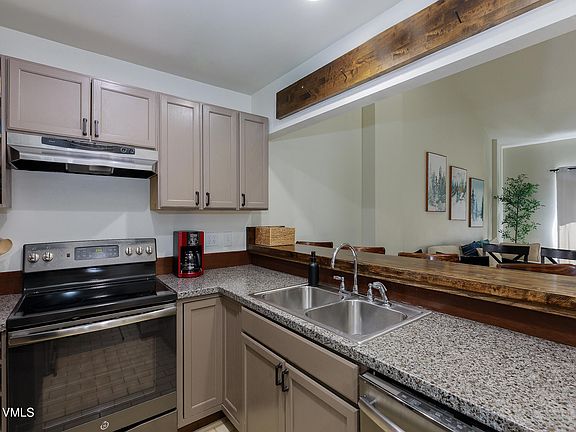5th image of 137 Benchmark Rd #522