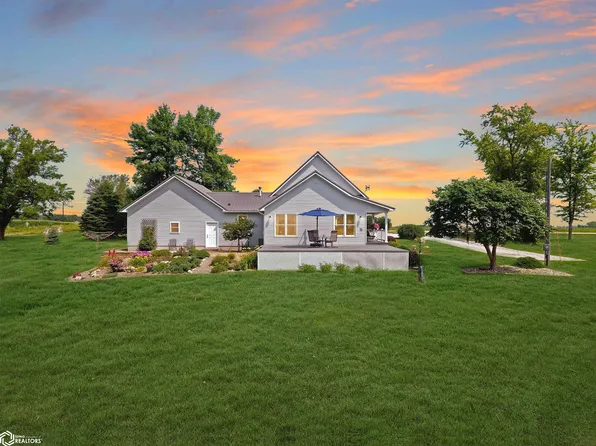 2004 Ridge Rd, Traer, IA 50675