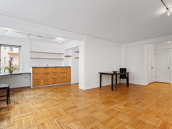 2nd image of 249 E 48th St APT 4A