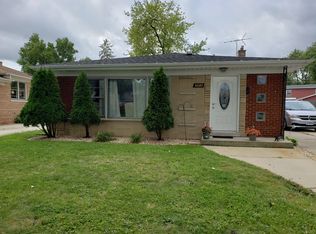 10020 S Buell Ct, Oak Lawn, IL 60453