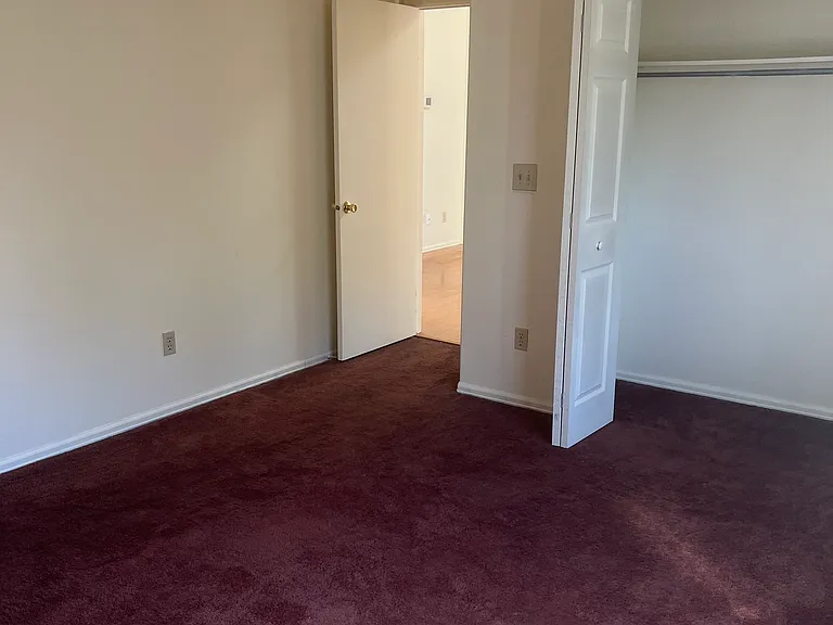 563 Kearney Ave S — Photo 6