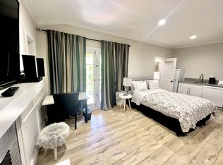 224 S Lasky Dr, Beverly Hills, CA 90212