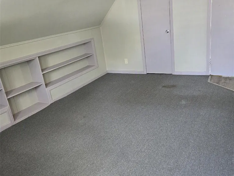 717 Henry St #2 — Photo 9
