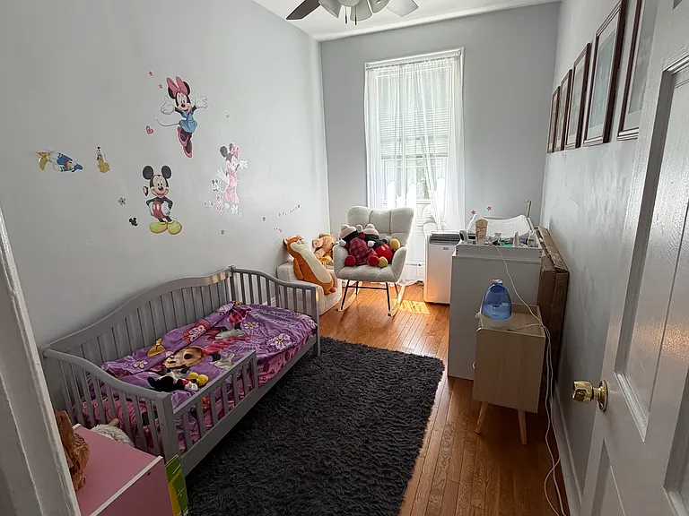 24-23 26th St #2 — Photo 9