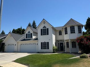 1613 N Dewitt Ave, Clovis, CA 93619