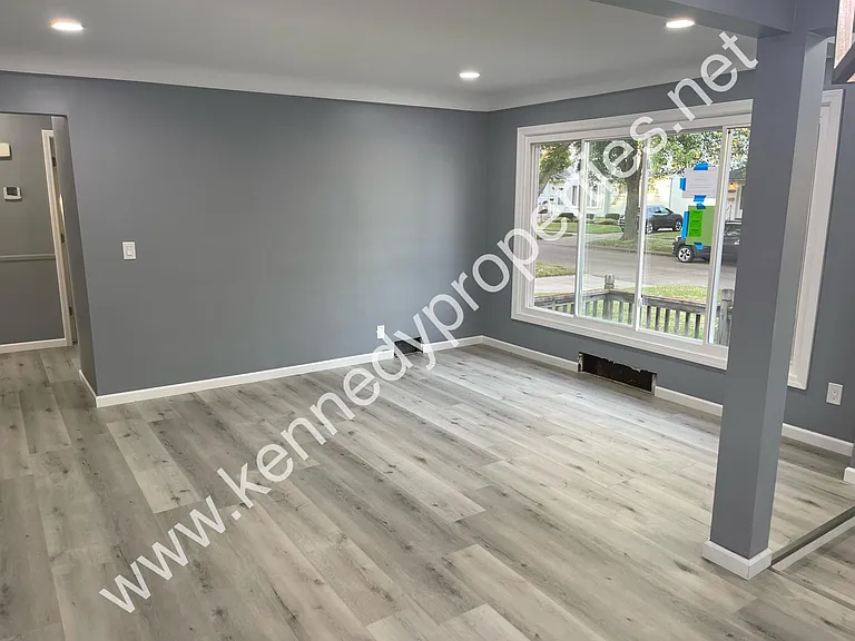 29781 Rosemont St — Photo 6