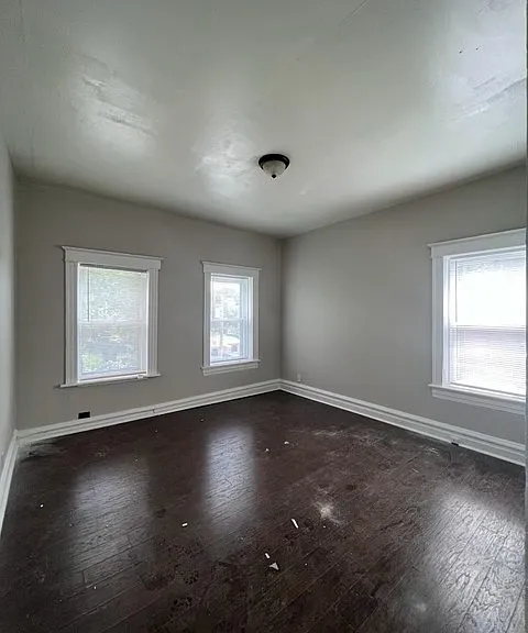 6009 Waterman Blvd — Photo 5