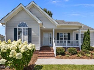 749 Ashley Meadows Dr, Winterville, NC 28590
