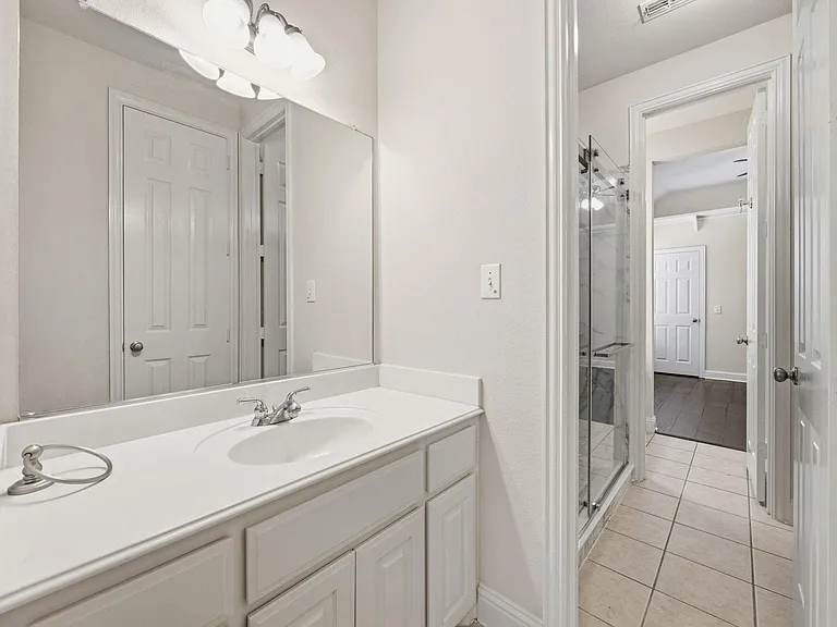2237 Homestead Ln — Photo 22