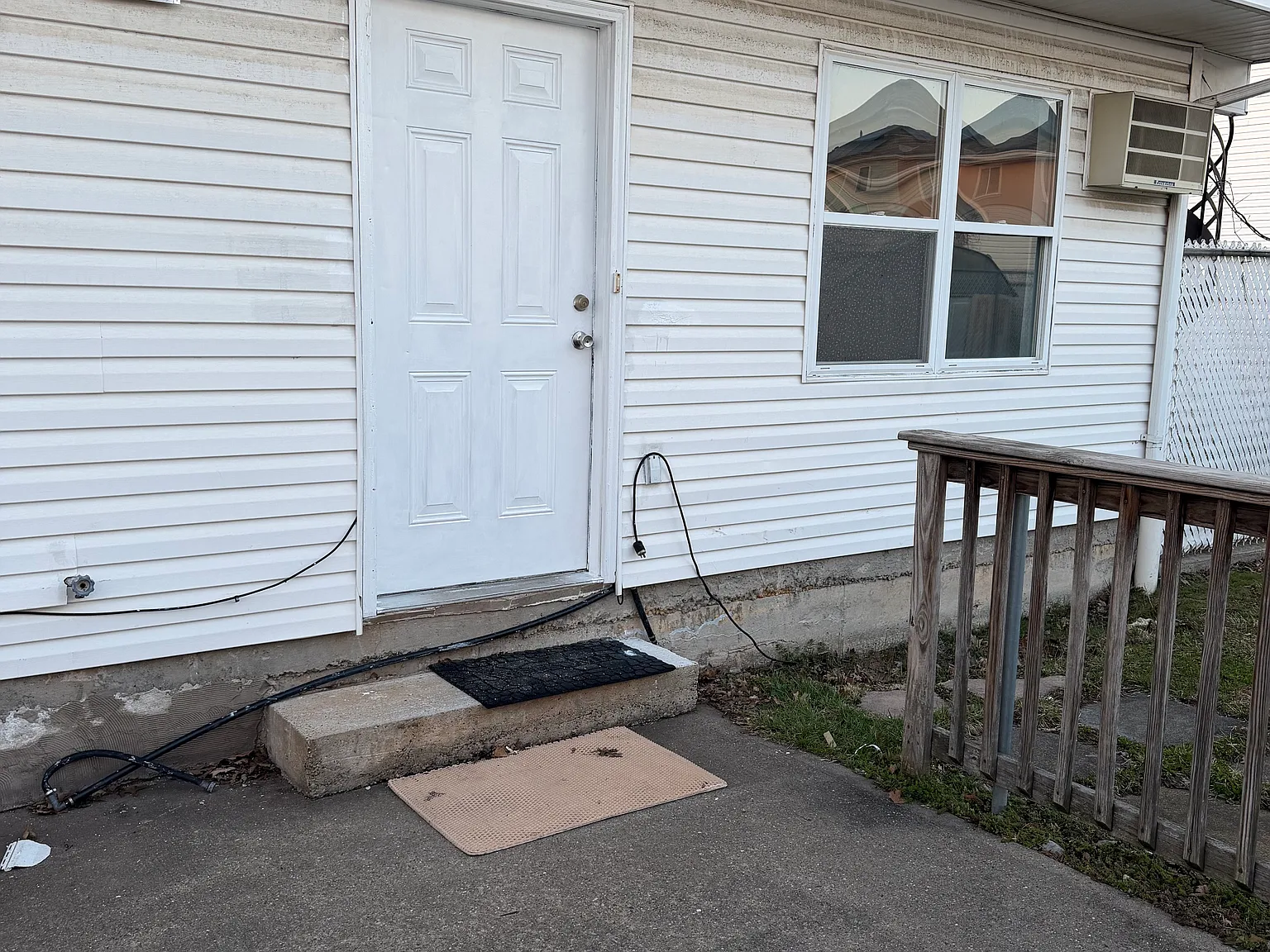 2 bed, 800 sqft, $2,500 — Photo 3