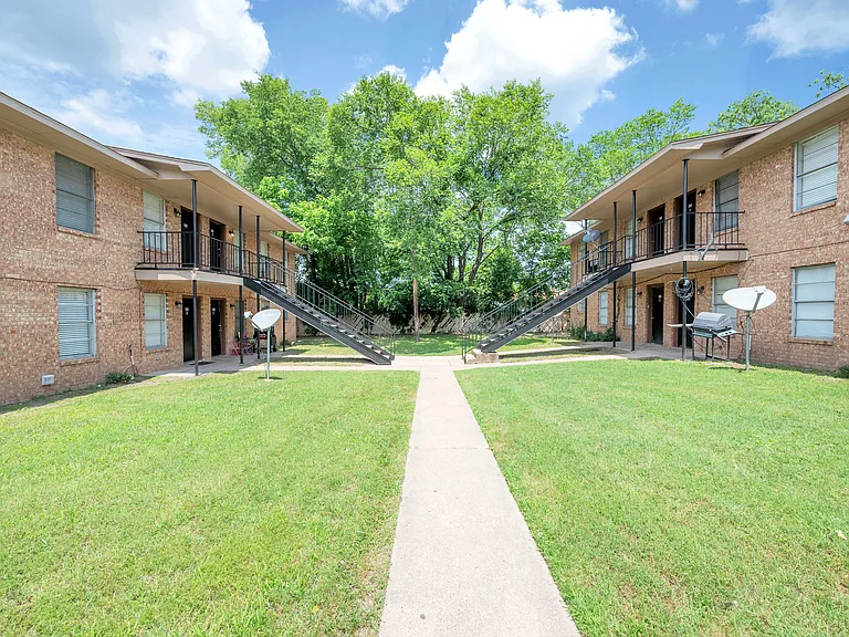 Townview - Malakoff — Photo 8