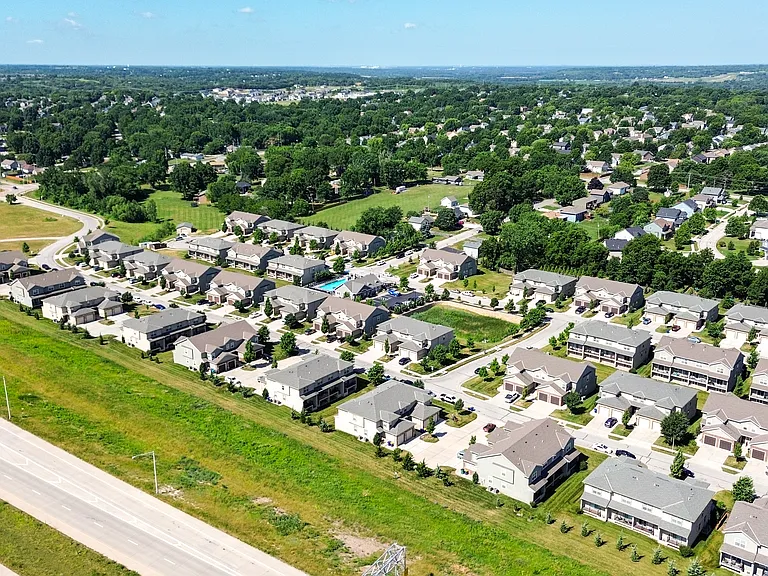 Prairie Pines Townhomes — Photo 60