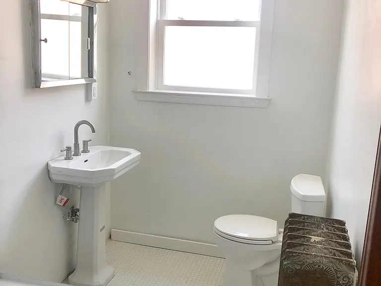 1628 S Broad St #3 — Photo 6