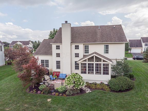 3rd image of 4510 Marilyn Dr