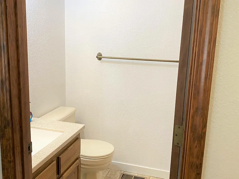 512 S Kearney Pl — Photo 37