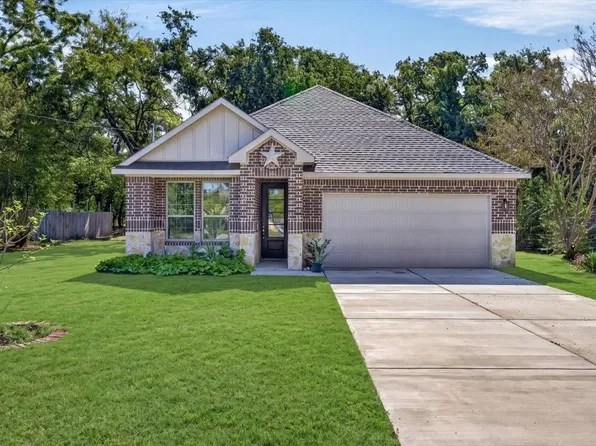 1093 Oak Ridge Dr, Terrell, TX 75160