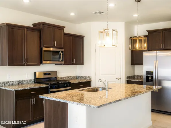 12590 E Remi Dr, Vail, AZ 85641