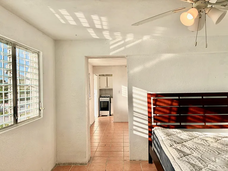 27A Four La Grange We St — Photo 11