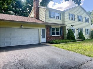 63 Kirklees Rd, Pittsford, NY 14534