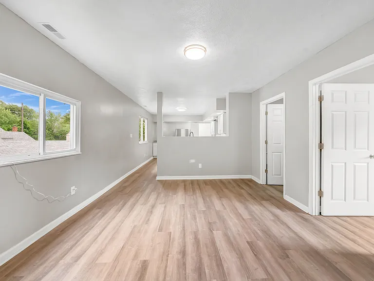 3449 Wade Ave #U — Photo 3