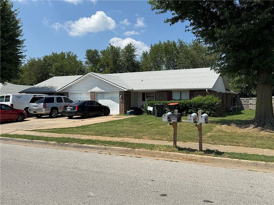 2nd image of 2996 Adrian Ave