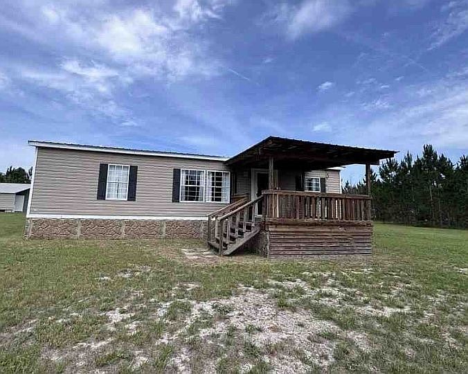 1st image of 581 NE County Road 354